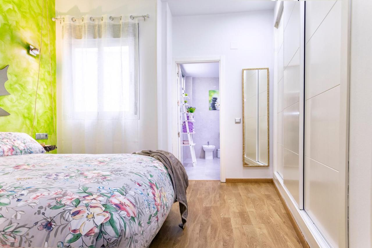 מאלגה Apartamentos Momas La Casa De Mama מראה חיצוני תמונה